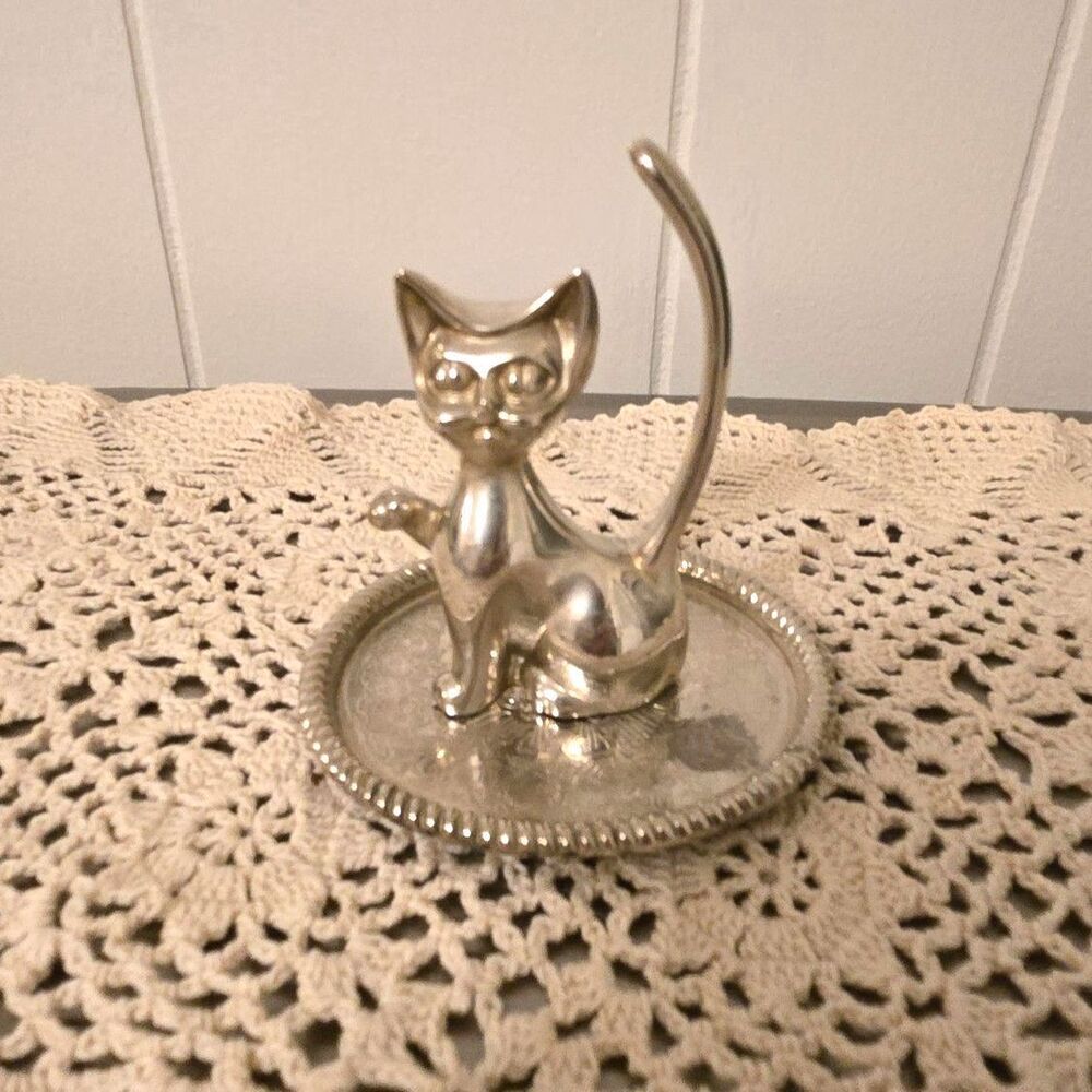 Vintage Silver-Plated Cat Figurine Ring Holder on a Decorative Trinket Tray